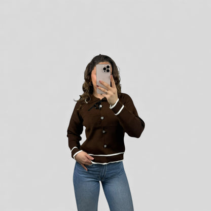 Ribbed collar knit sweater