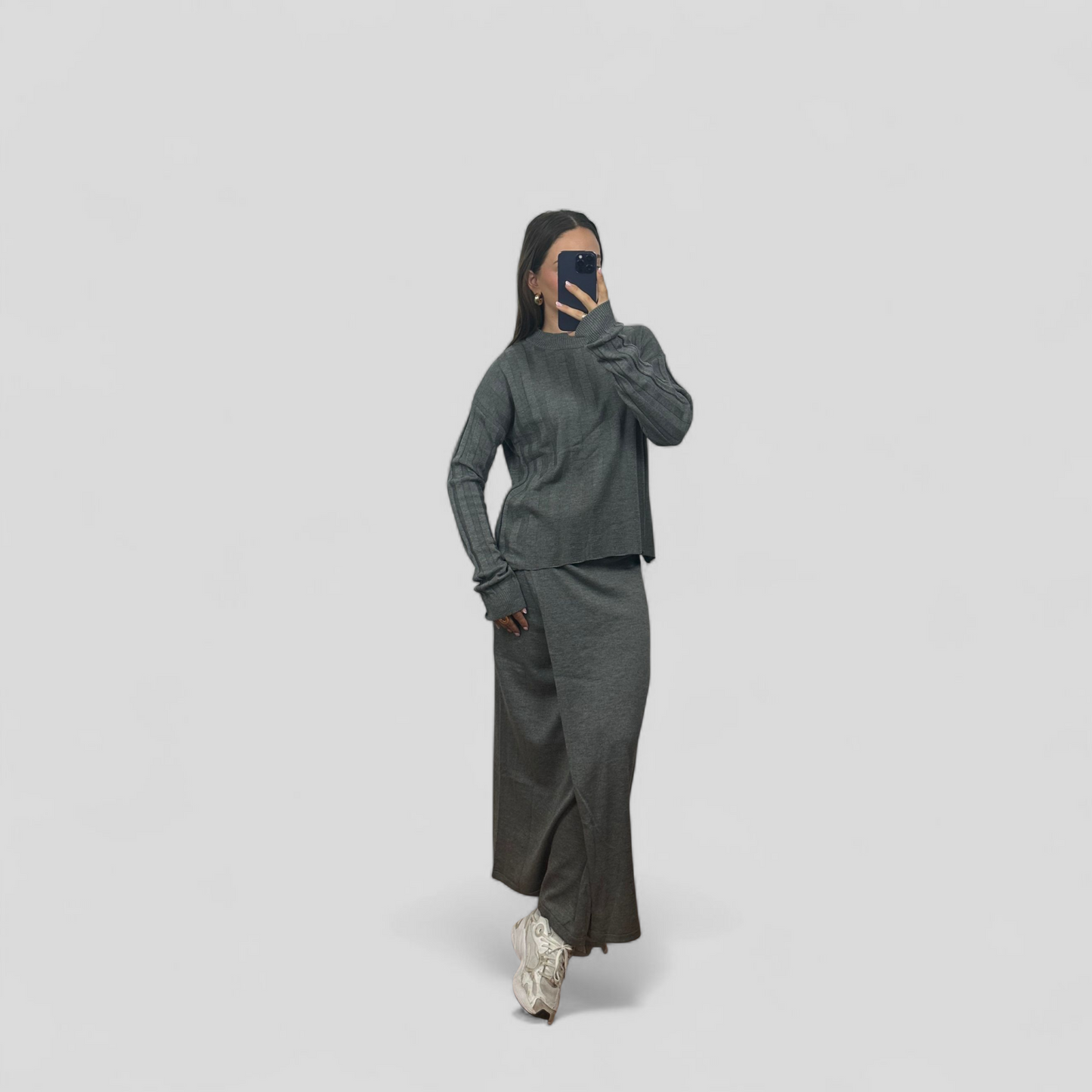 Kyra set
